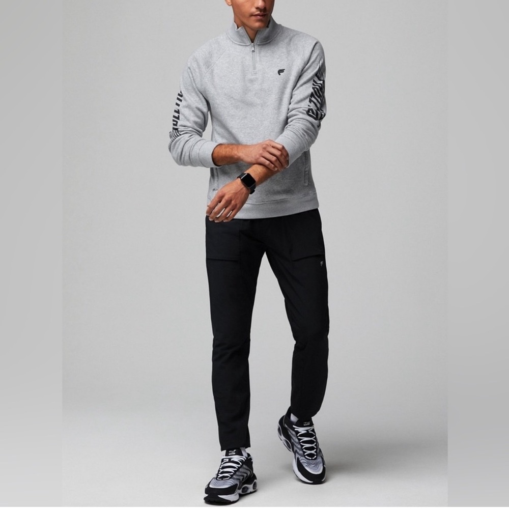 Fabletics The Go-To Quarter Zip Mens Large Gray Fleece Pullover